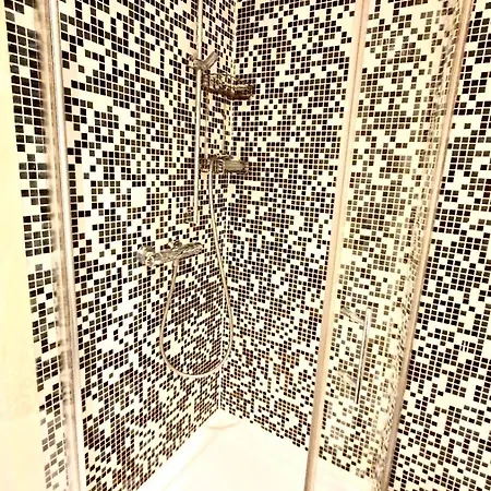 Grosse Loft In Idyllischer Lage Apartment